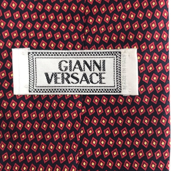 GIANNI VERSACE 100% silk luxury designer Italian tie. - Picture 9 of 9